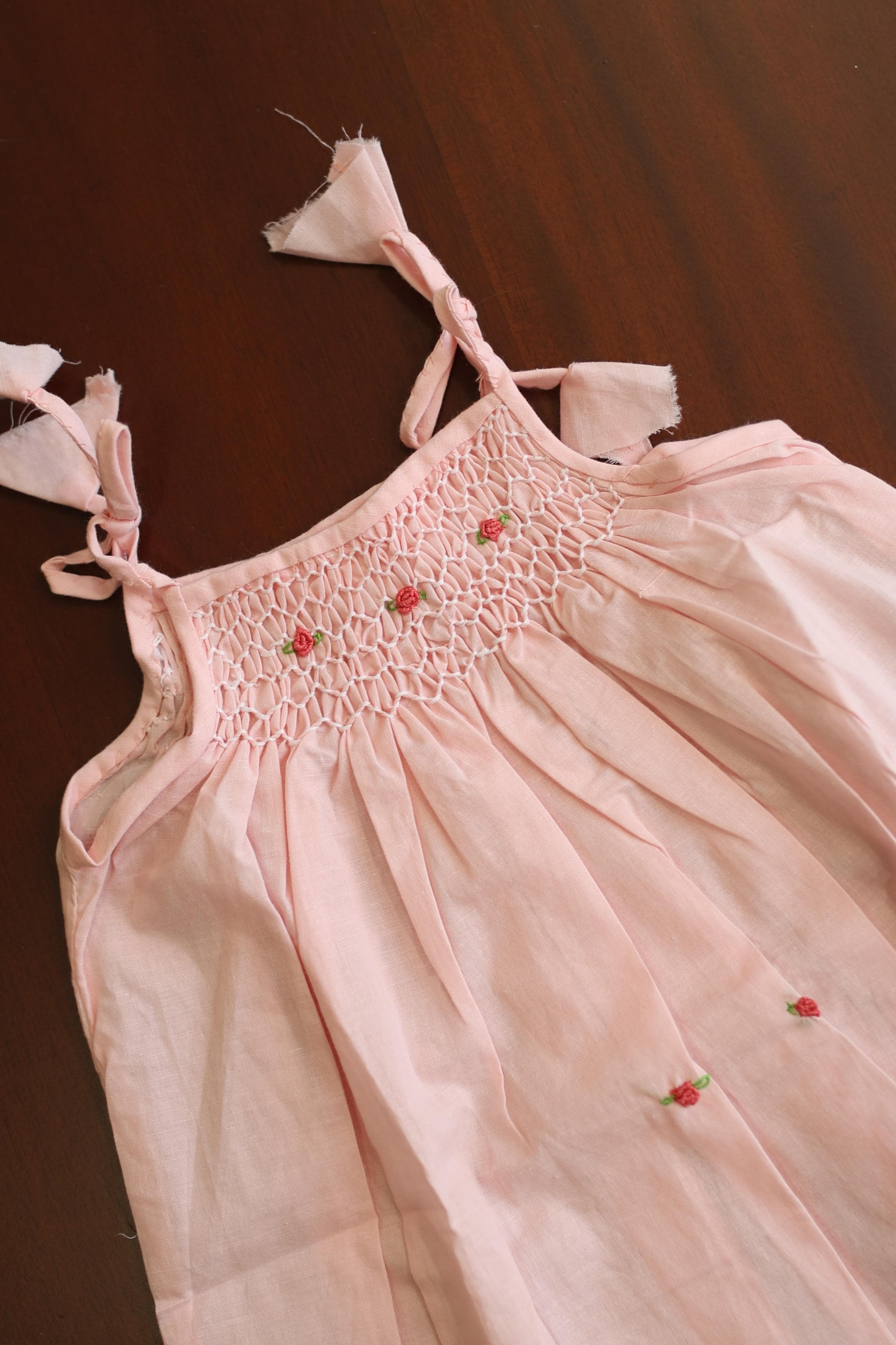 Kids smocked dress 0-3 month