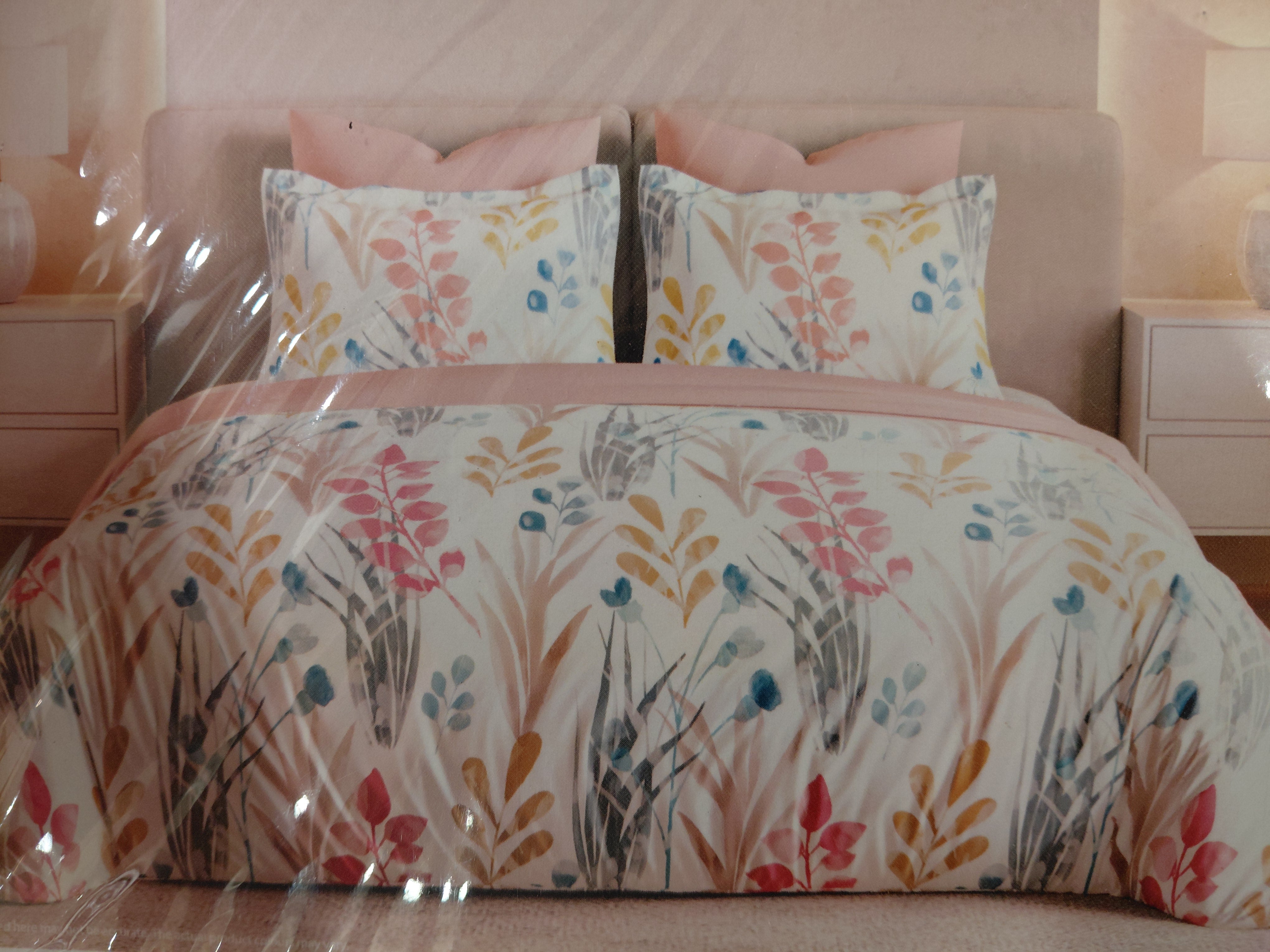 Bedsheets - Queen premium soft cotton bedsheet Digital print DD (cres) 2.24*2.54 mtr