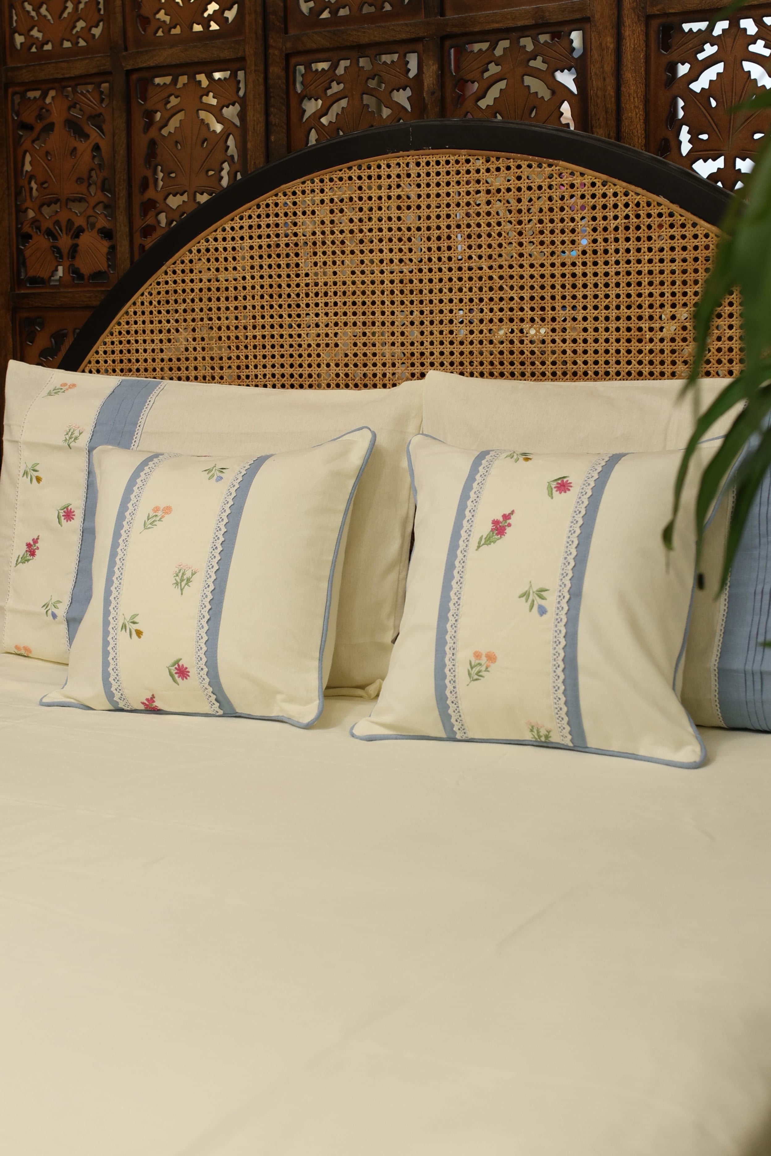 Bedsheets - Queen premium Machine Embroidery Bedsheet multi