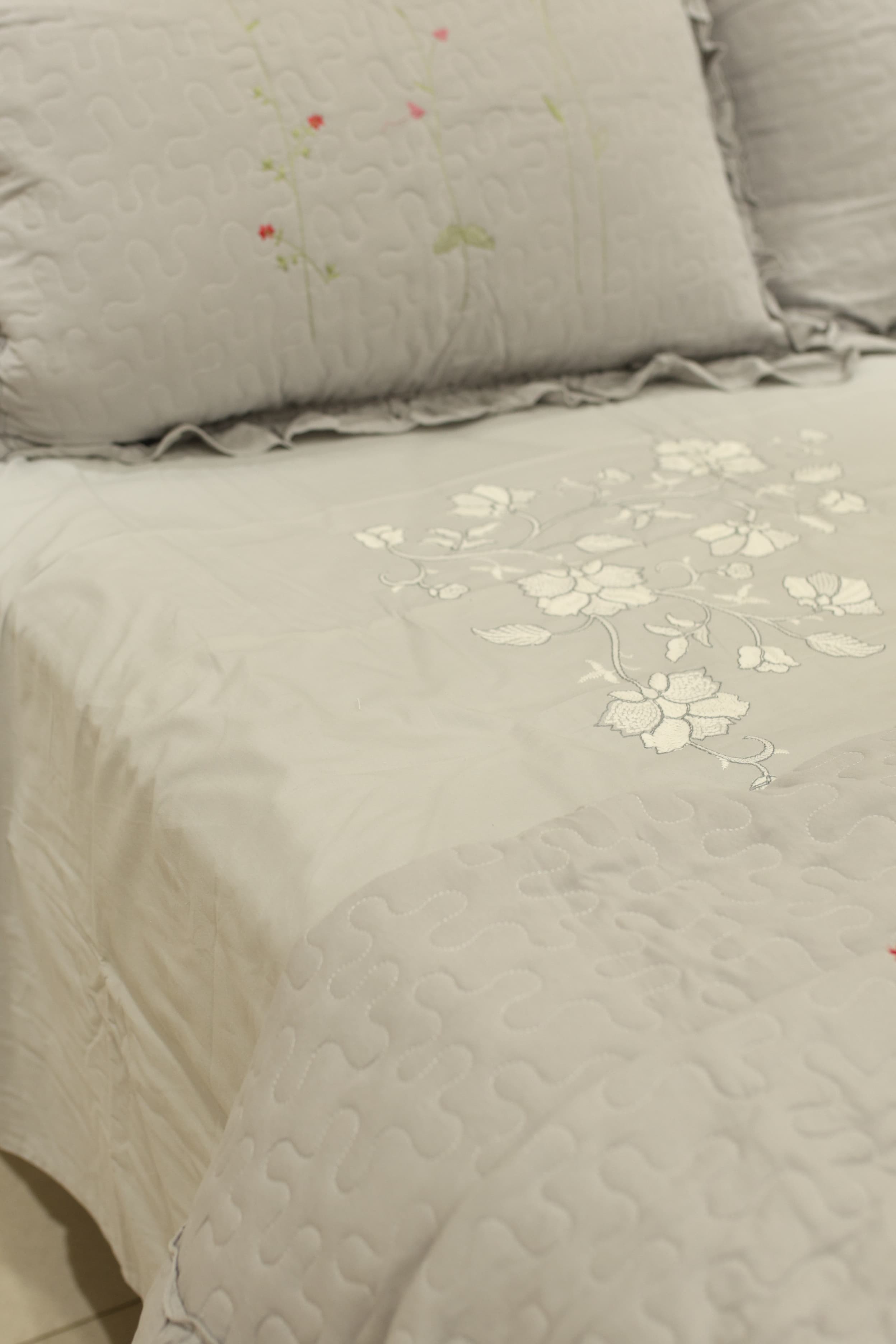 Full bedding set - grey