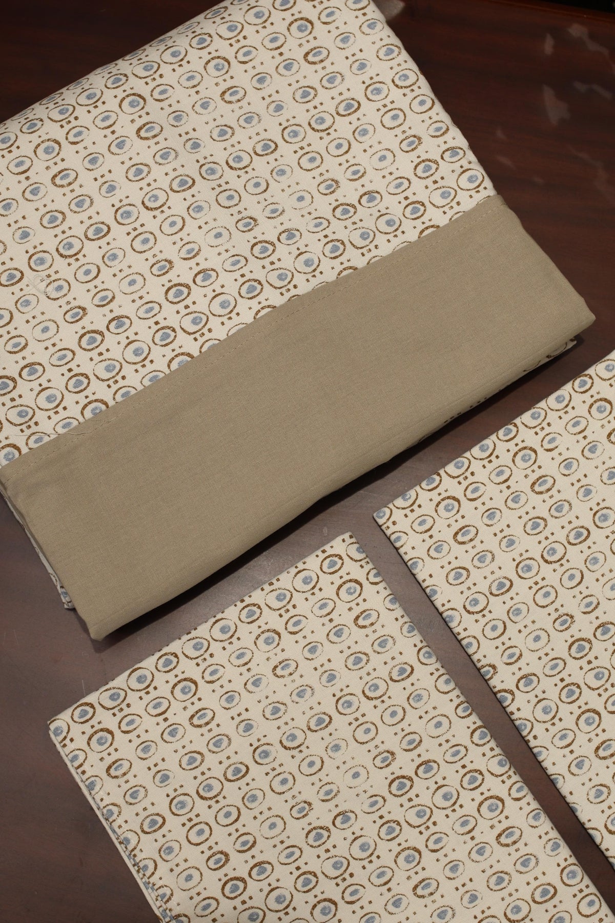 Bedsheets - King Daily use border bedsheets