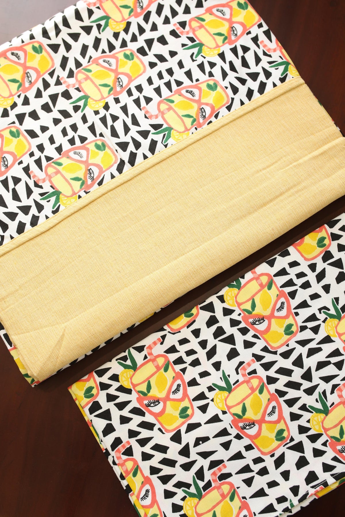Bedsheets - Queen daily use border bedsheets