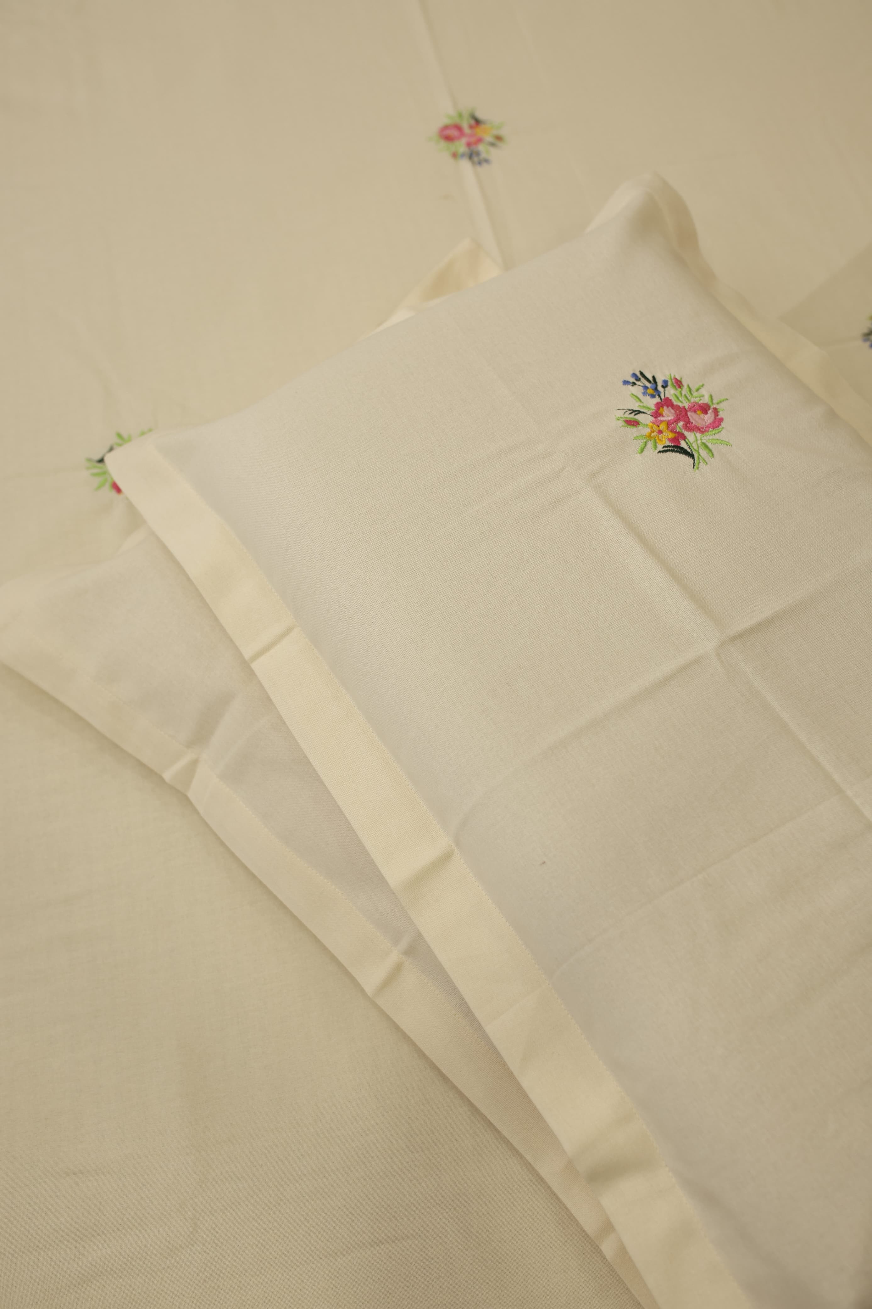 Bedsheets - Queen Premium machine embroidery bedspread off white base