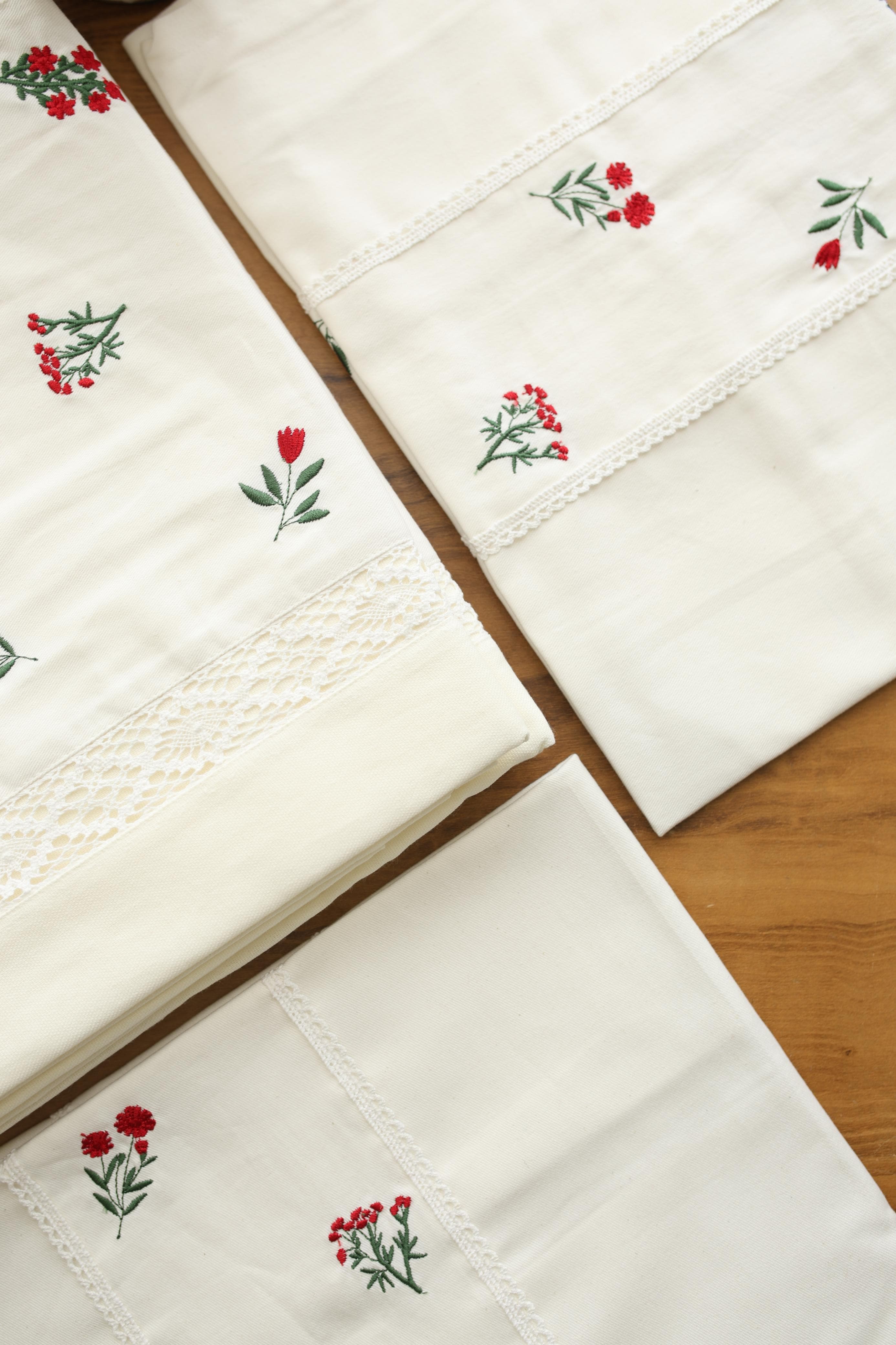Bedsheets - King premium Machine Embroidery Bedsheet multi