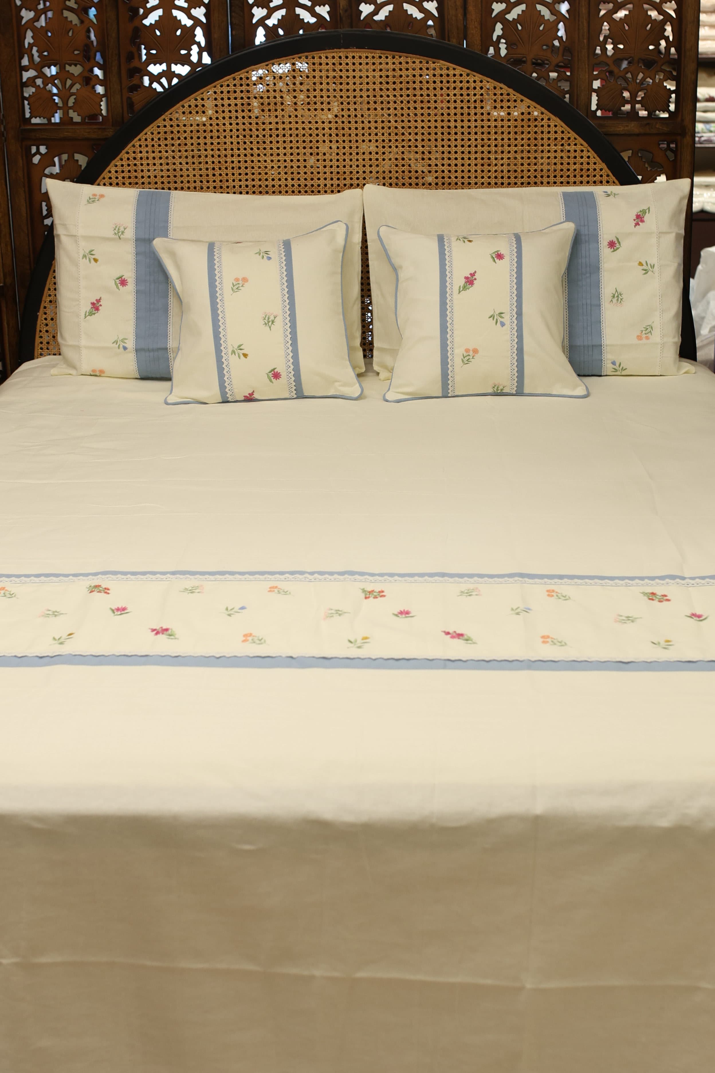 Bedsheets - Queen premium Machine Embroidery Bedsheet multi