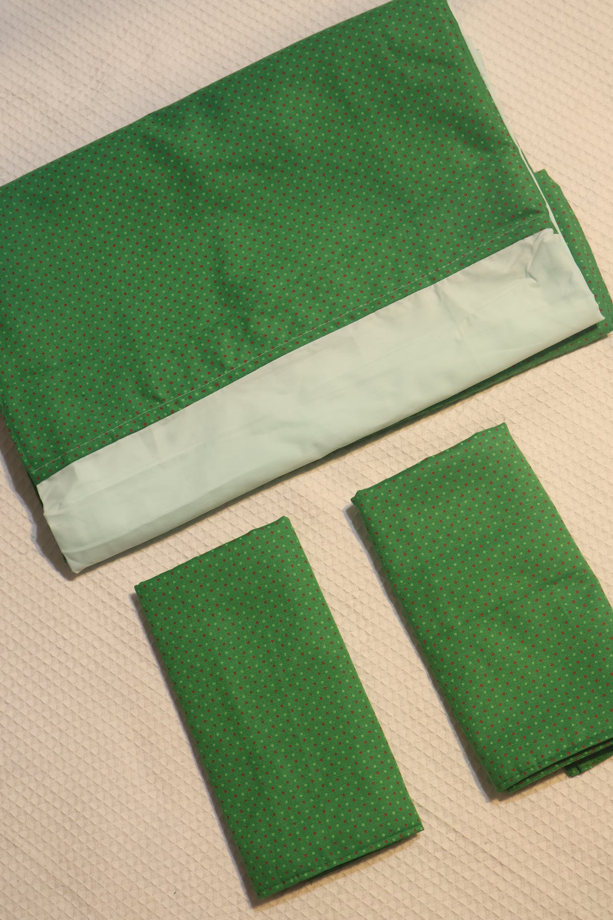 Bedsheets-Queen daily use border bedsheet