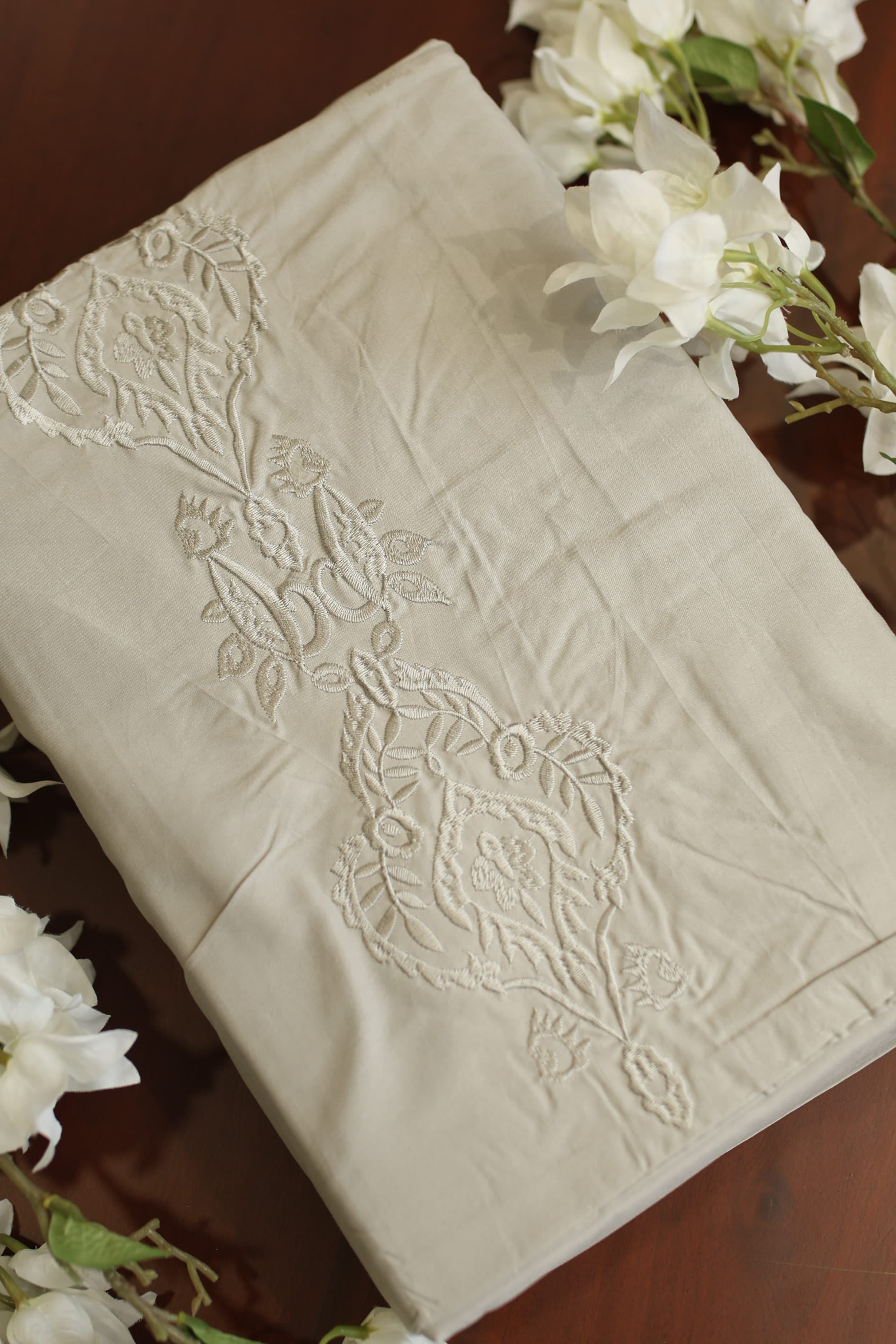 Bedsheets - Premium machine embroidery King soft cotton bedsheets Ross