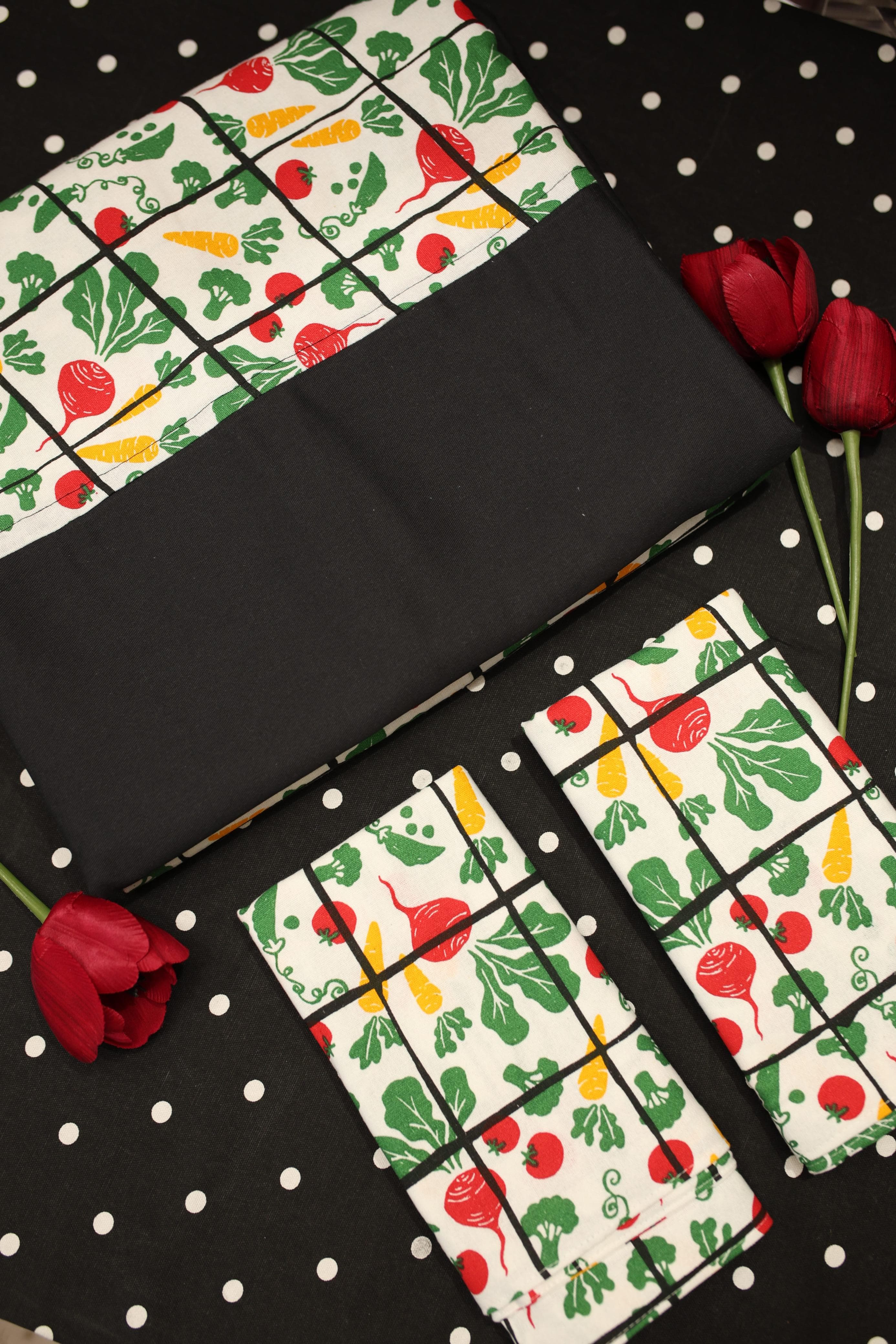 Bedsheets-King Daily use border bedsheets