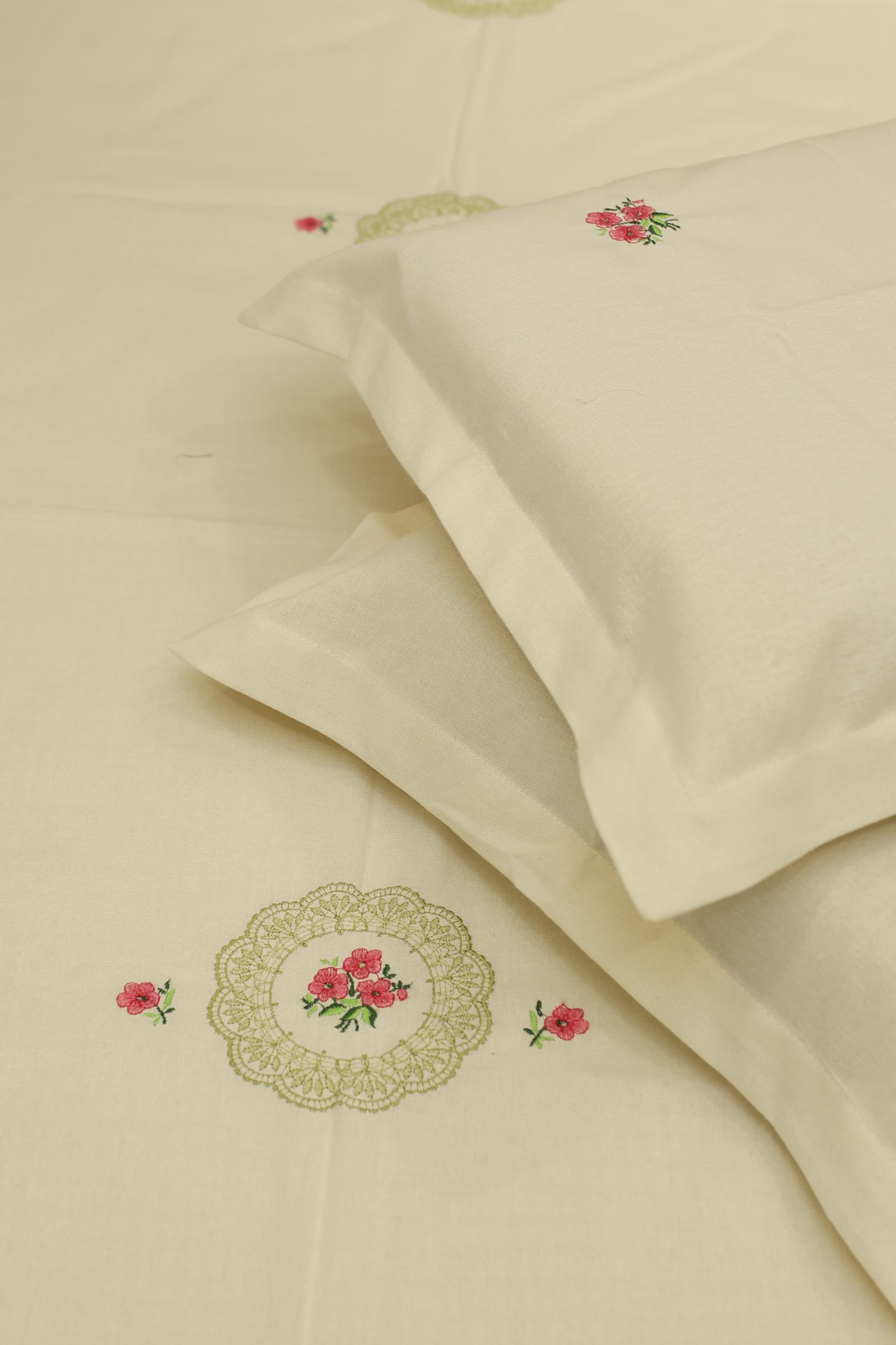 Bedsheets - Queen Premium machine embroidery bedspread off white base