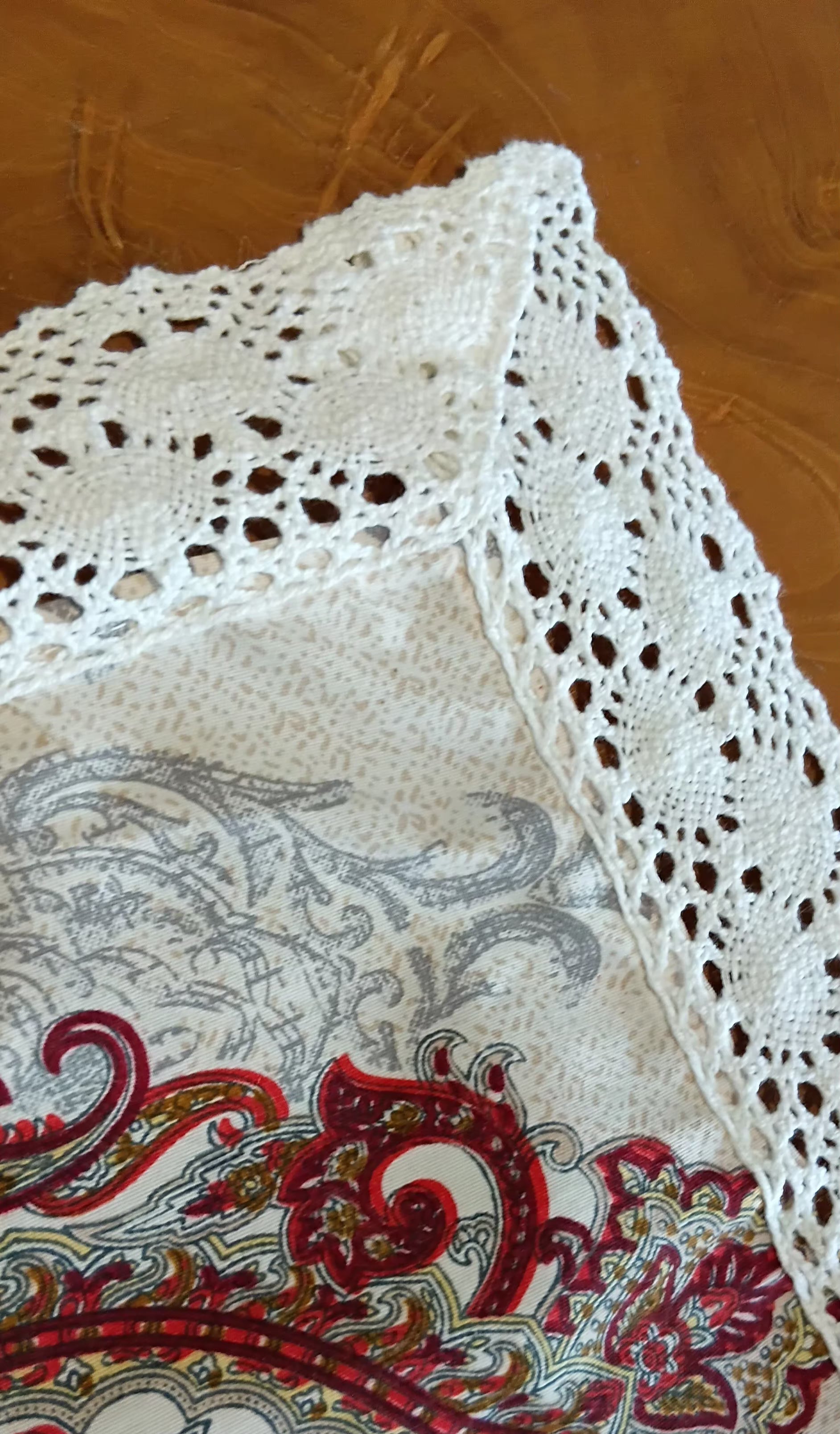 Teapoy Table Cloth