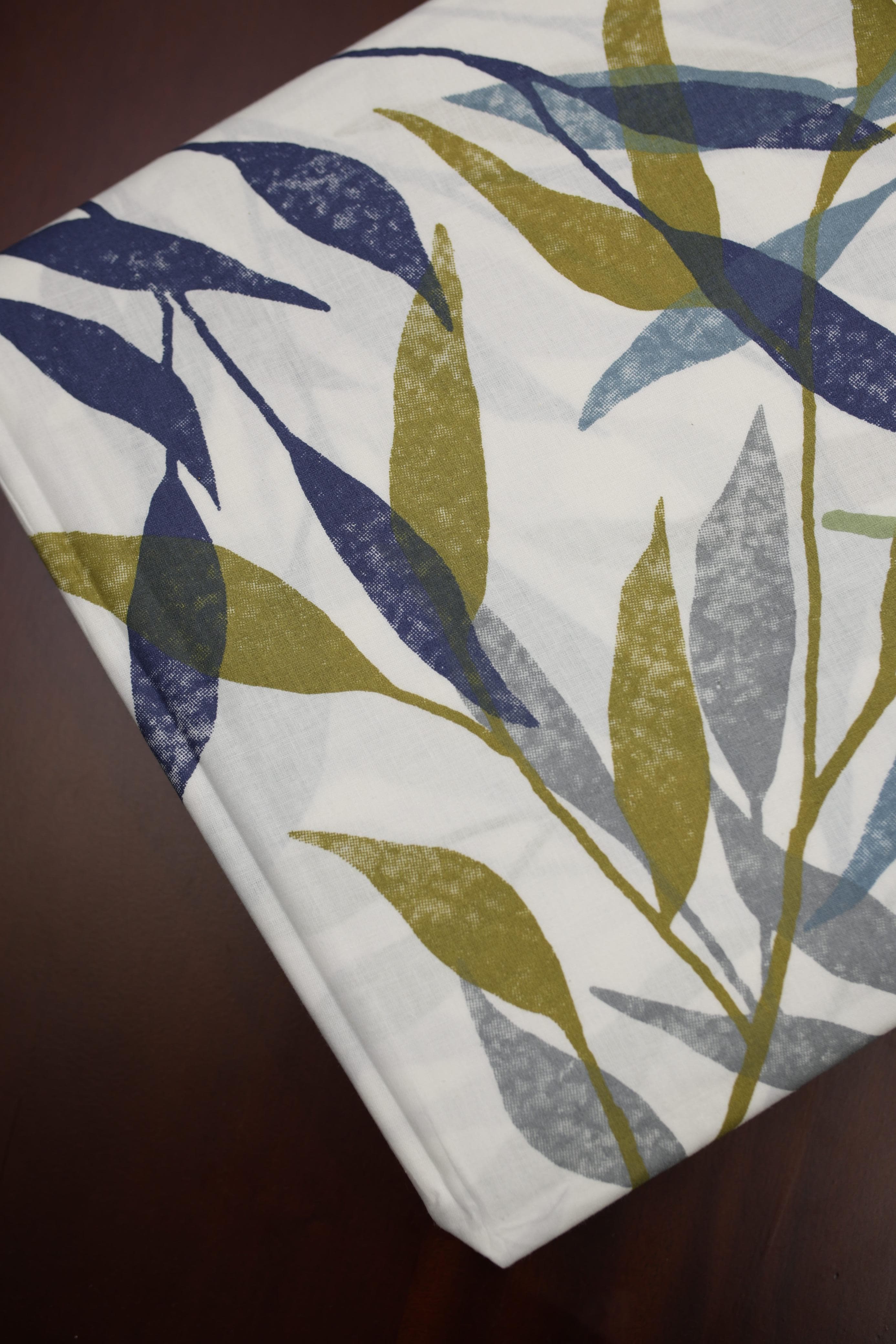 Bedsheets - Queen premium soft cotton bedsheet Digital print DD (cres) 2.24*2.54 mtr