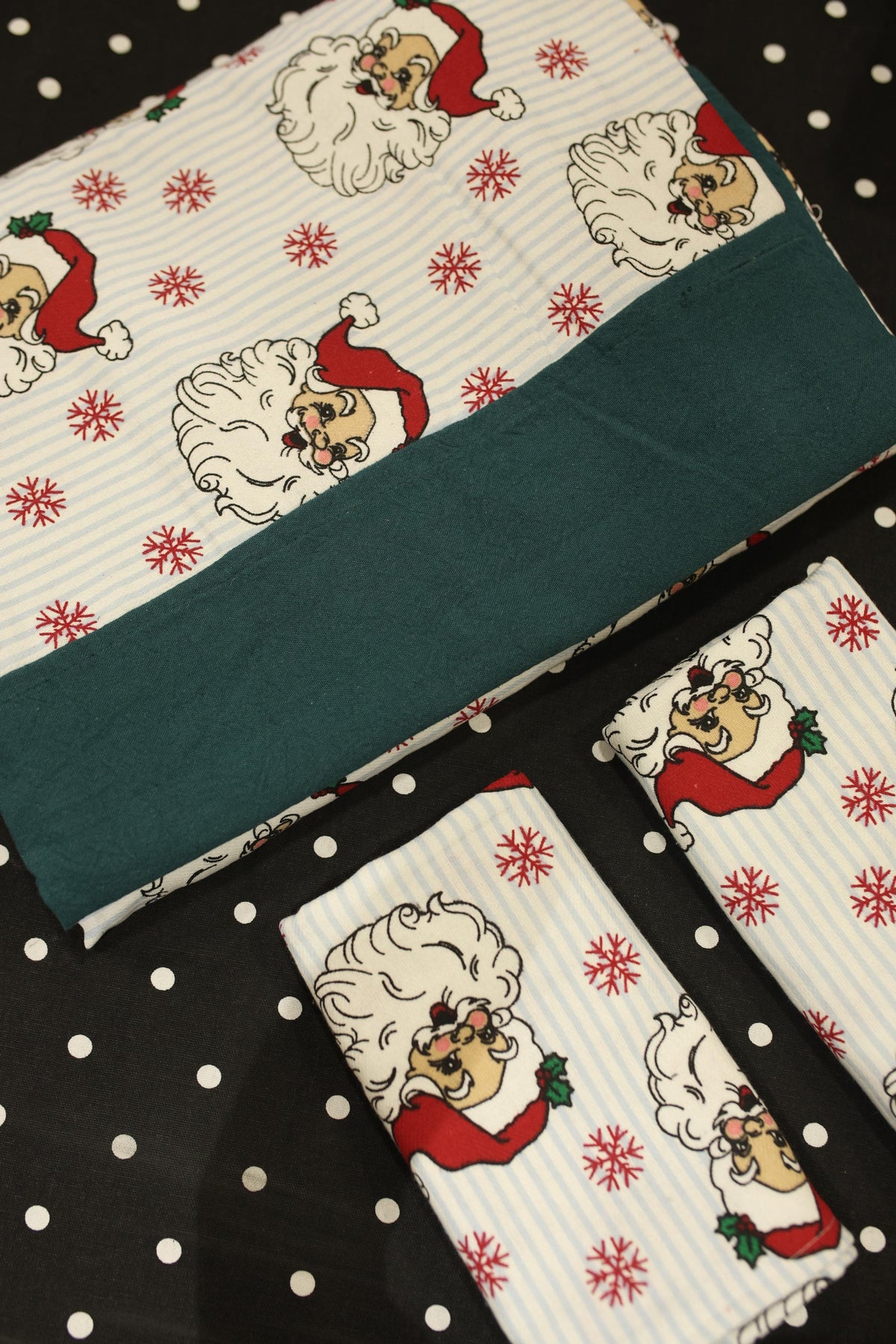 Bedsheets - Queen daily use border bedsheets