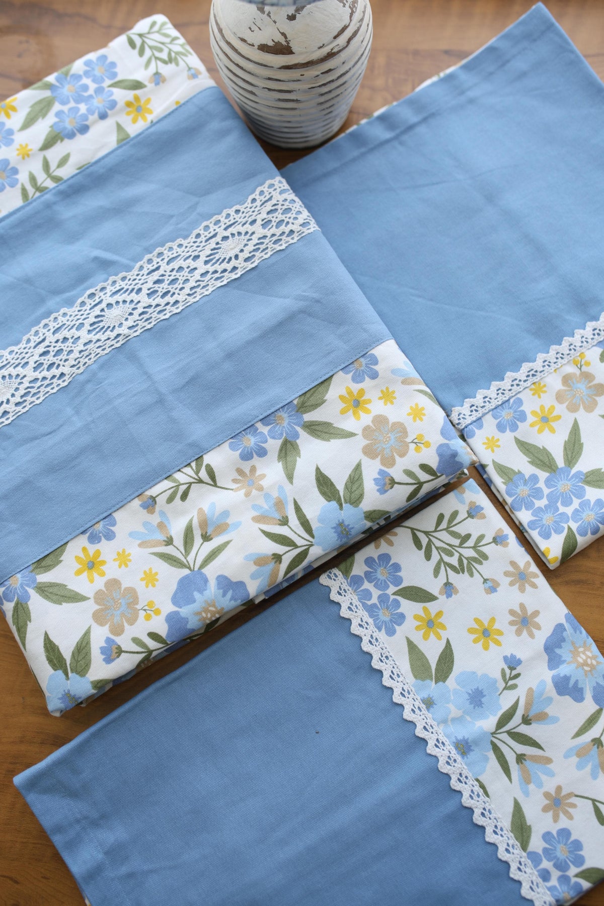 Bedsheets - King premium designer Printed lace bedsheet rotary