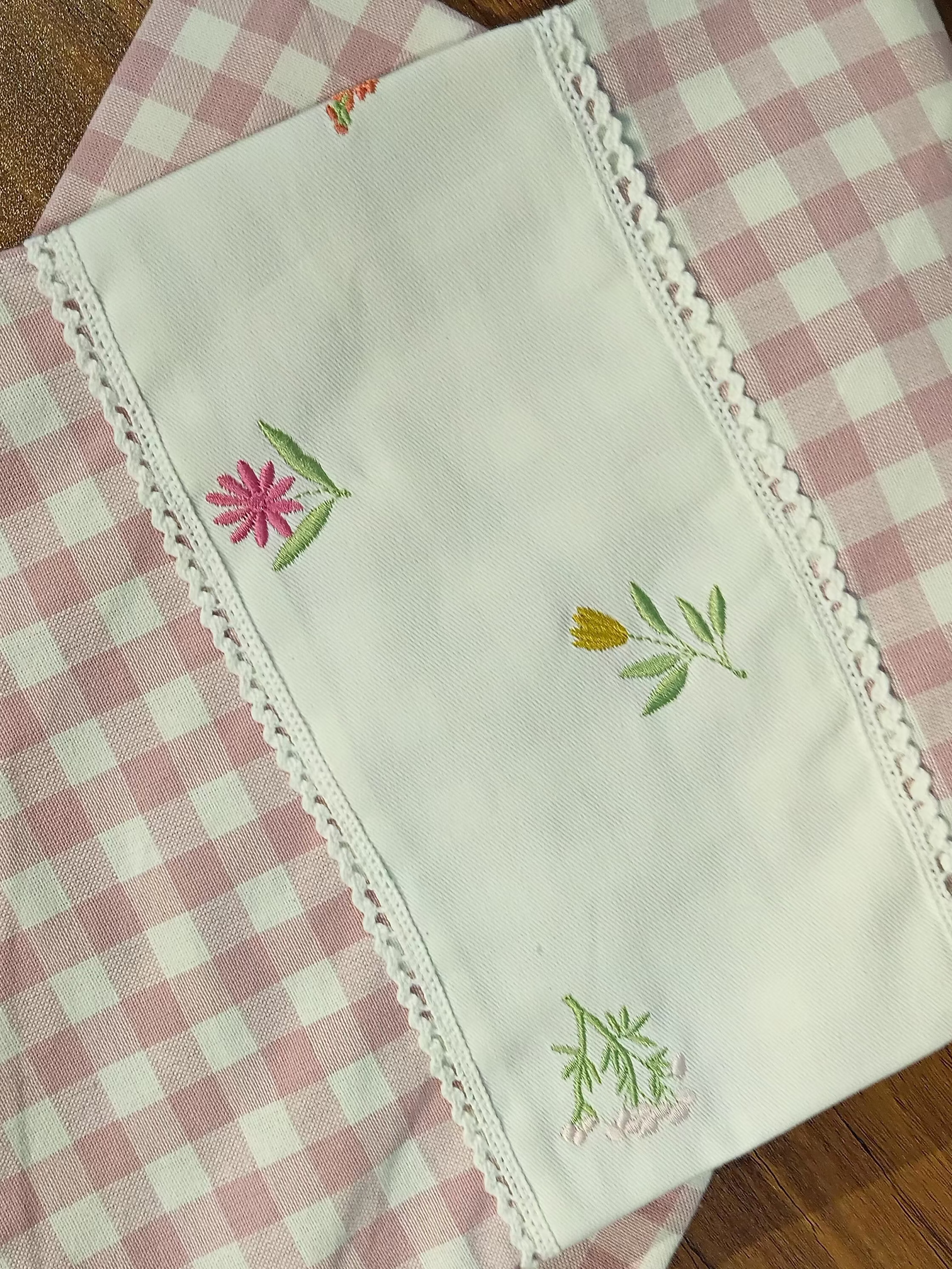 Check Floral Embroidery Bedspread bed sheet