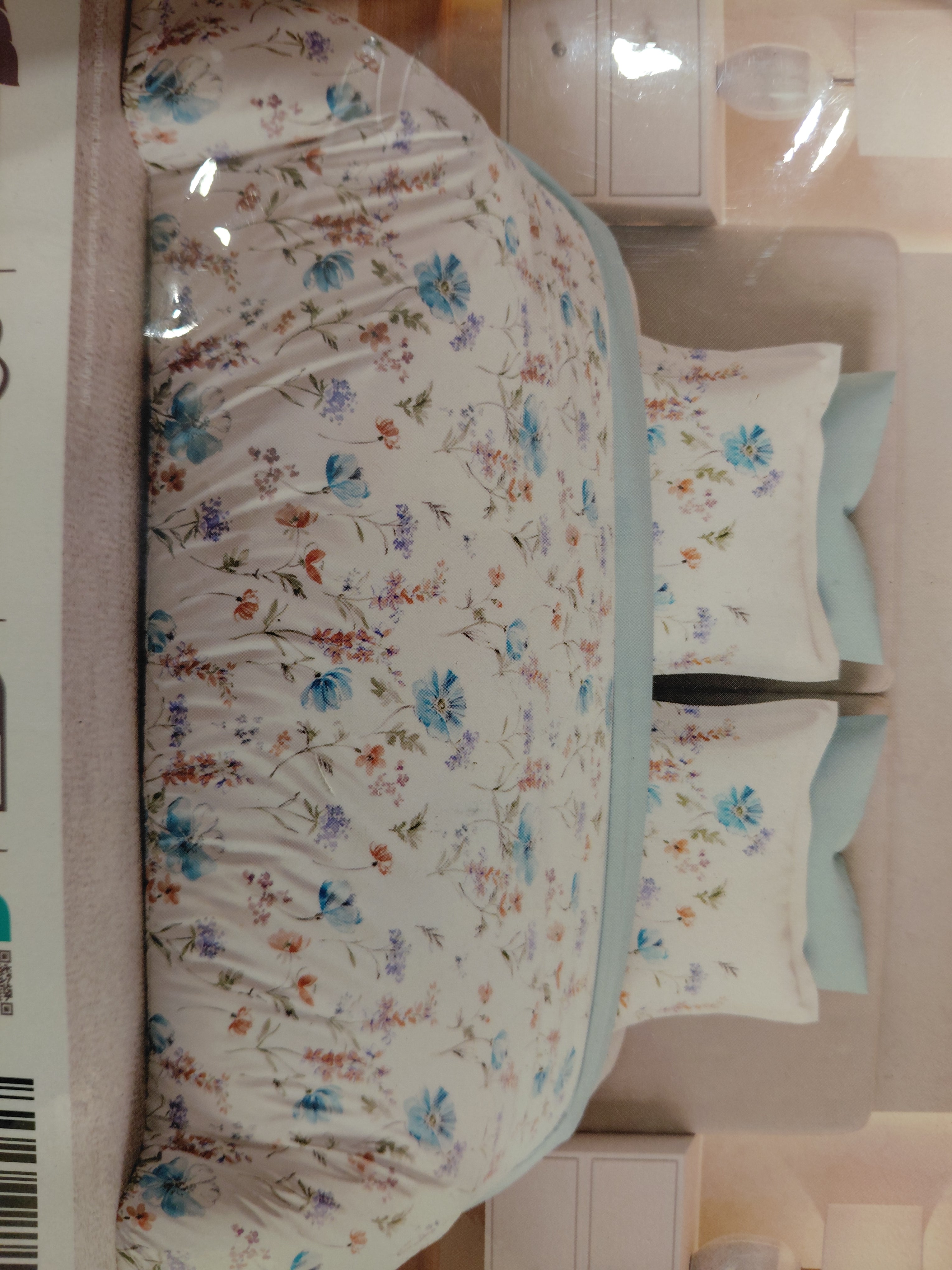 Bedsheets - Queen premium soft cotton bedsheet Digital print DD (cres) 2.24*2.54 mtr